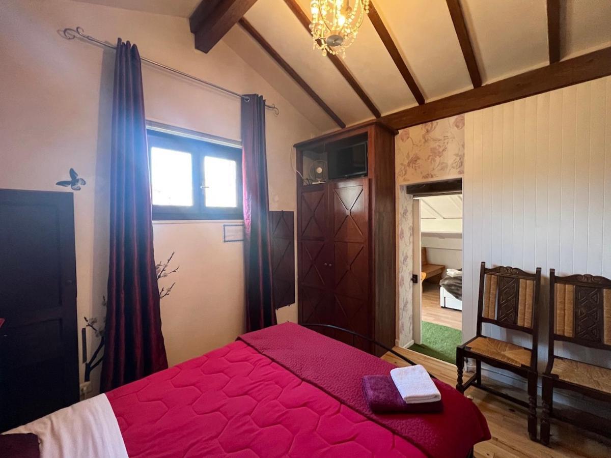 Maringes Maison D'Hotes L'Escale Du Loup Blanc מראה חיצוני תמונה