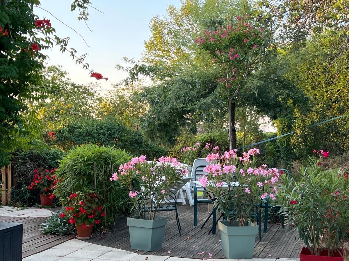 Maringes Maison D'Hotes L'Escale Du Loup Blanc מראה חיצוני תמונה